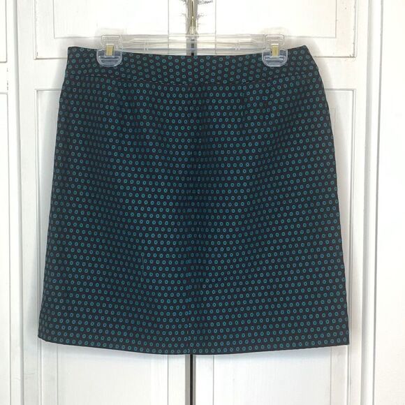 LOFT Professional Single Pleat Pencil Skirt - Picture 6 of 11